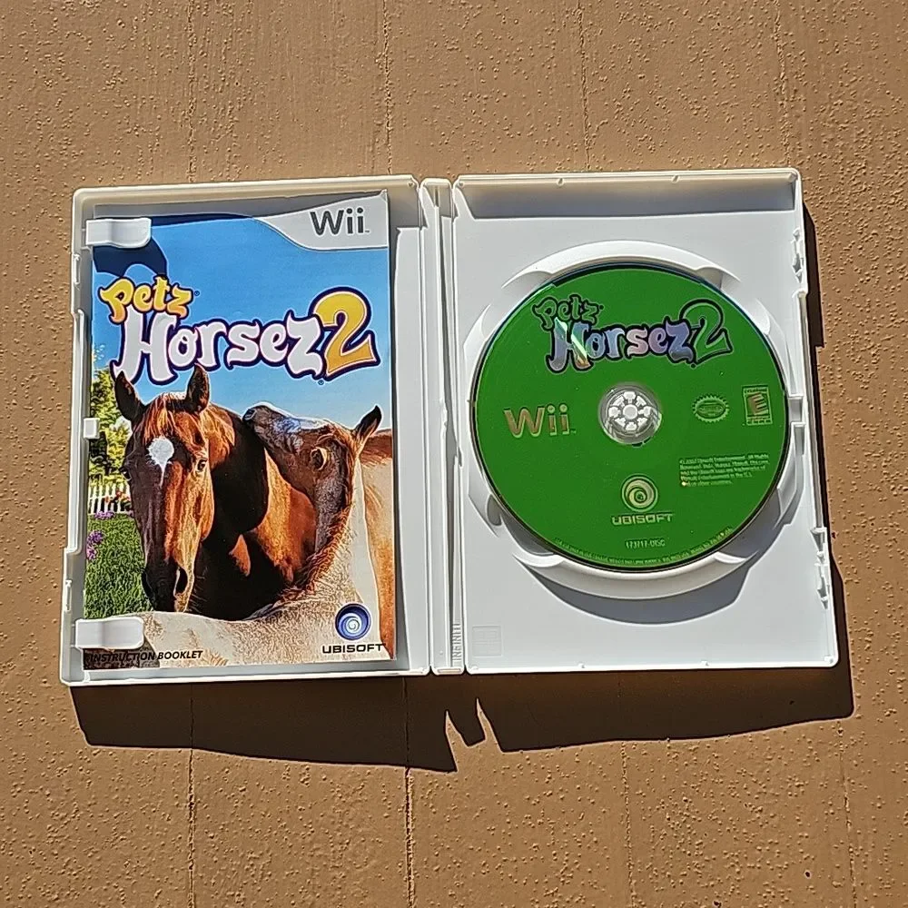 Petz Horsez 2 - Nintendo Wii Rated E for Everyone.